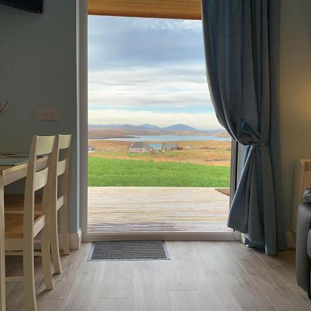 Hebridean Holiday Cabins Breasclete Экстерьер фото