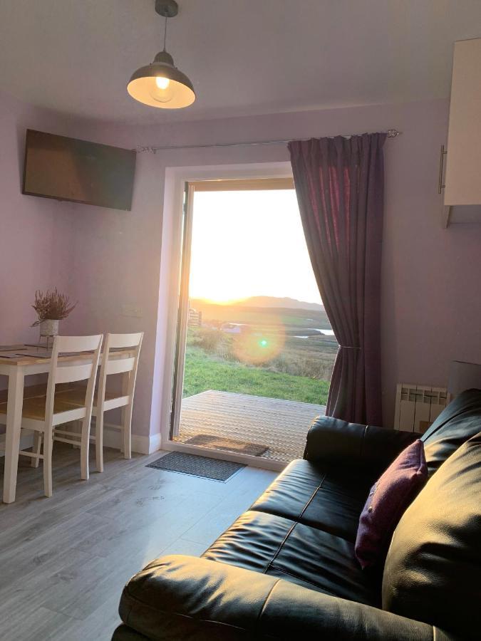 Hebridean Holiday Cabins Breasclete Экстерьер фото