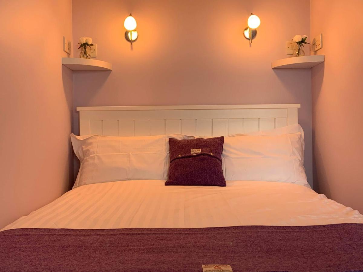 Hebridean Holiday Cabins Breasclete Экстерьер фото