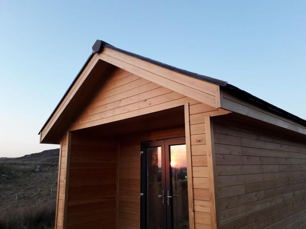 Hebridean Holiday Cabins Breasclete Экстерьер фото