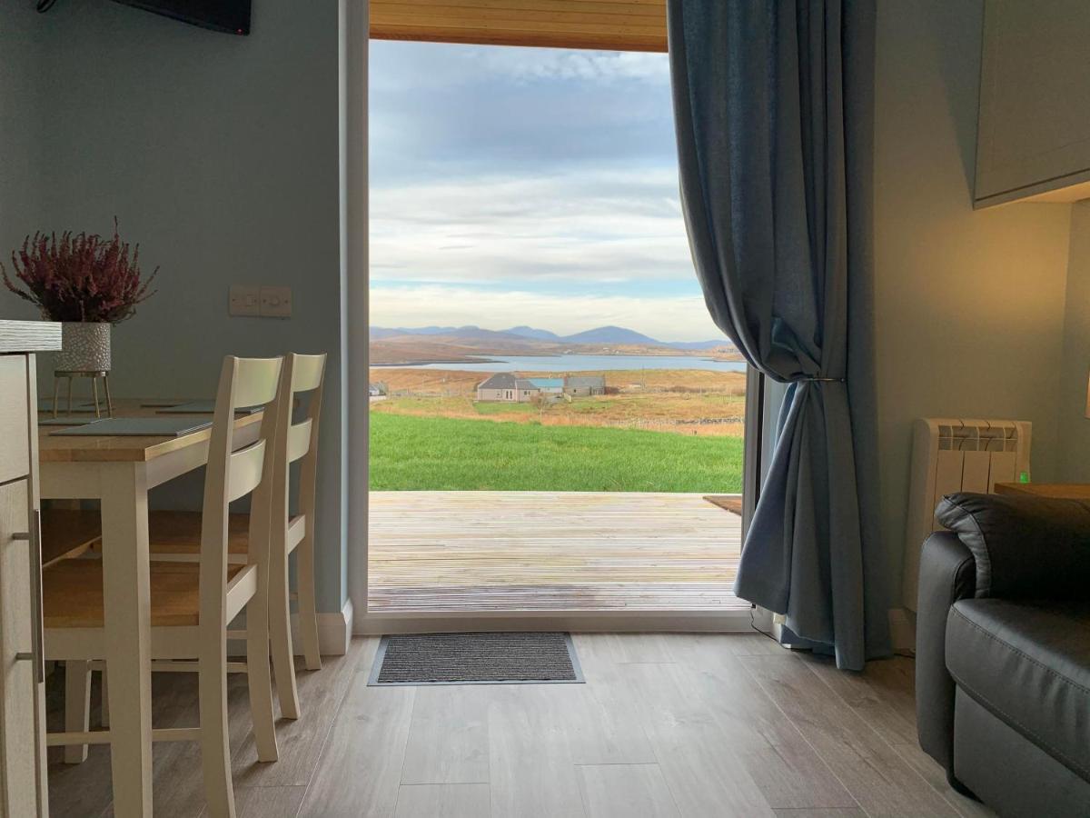 Hebridean Holiday Cabins Breasclete Экстерьер фото